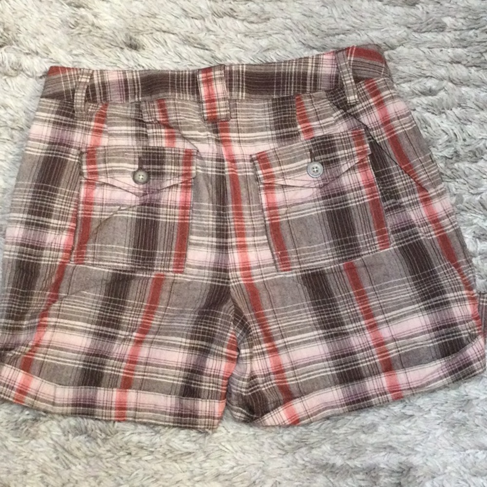 💋 4/$30 Apt 9 plaid shorts - Picture 3 of 6
